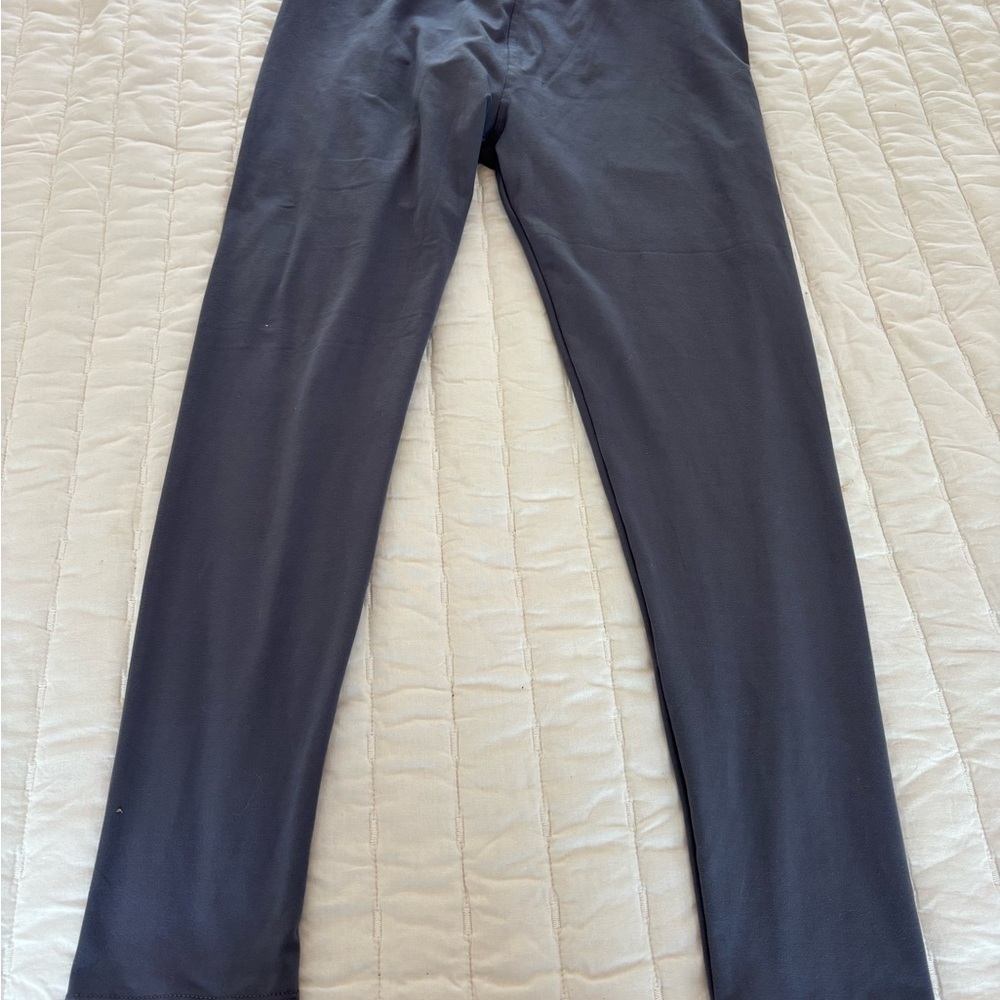 NWOT woman’s XL dark gray Leggings
